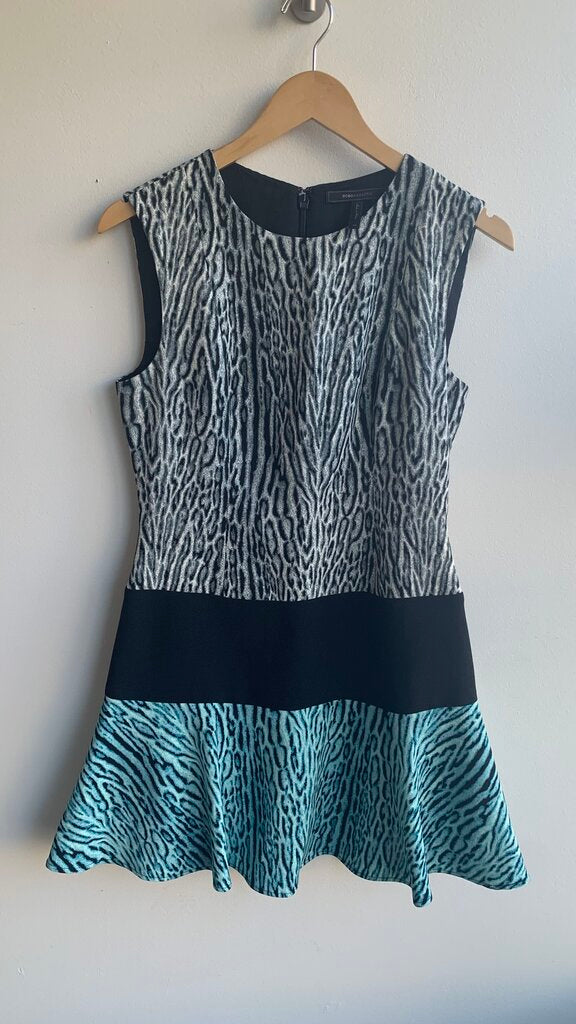 Pre-Owned BCBG Maxazria Blue/Black Animal Print Sleeveless Dress - Size 8 (NWT)