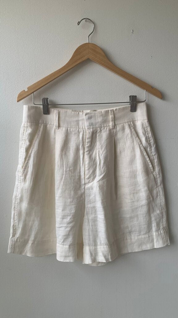 Pre-Owned Everlane Cream Pleated Linen Shorts - Size 6