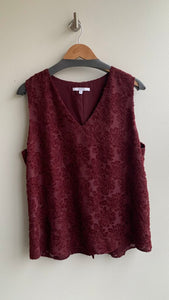 Pre-Owned Alfred Sung Red V-Neck Sleeveless Fuzzy Flower Blouse- Size X-Large