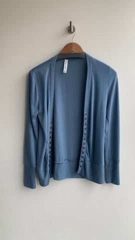Pre-Owned Zenana Outfitters Blue Front Button Cardigan - Size Medium