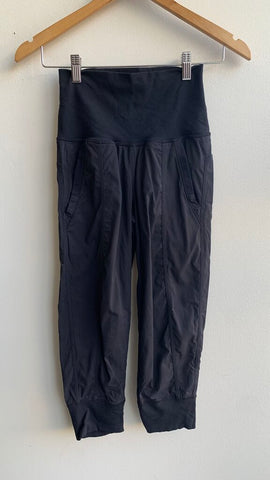 Pre-Owned Lululemon Black Studio Joggers- Size 2