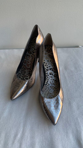 Pre-Owned Sam Edelman Silver Croc Print Pointed Toe Heeled Mule - Size 10