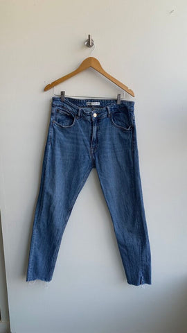 Pre-Owned Zara Mid-Blue Slim Leg Raw Edge Jeans - Size 31