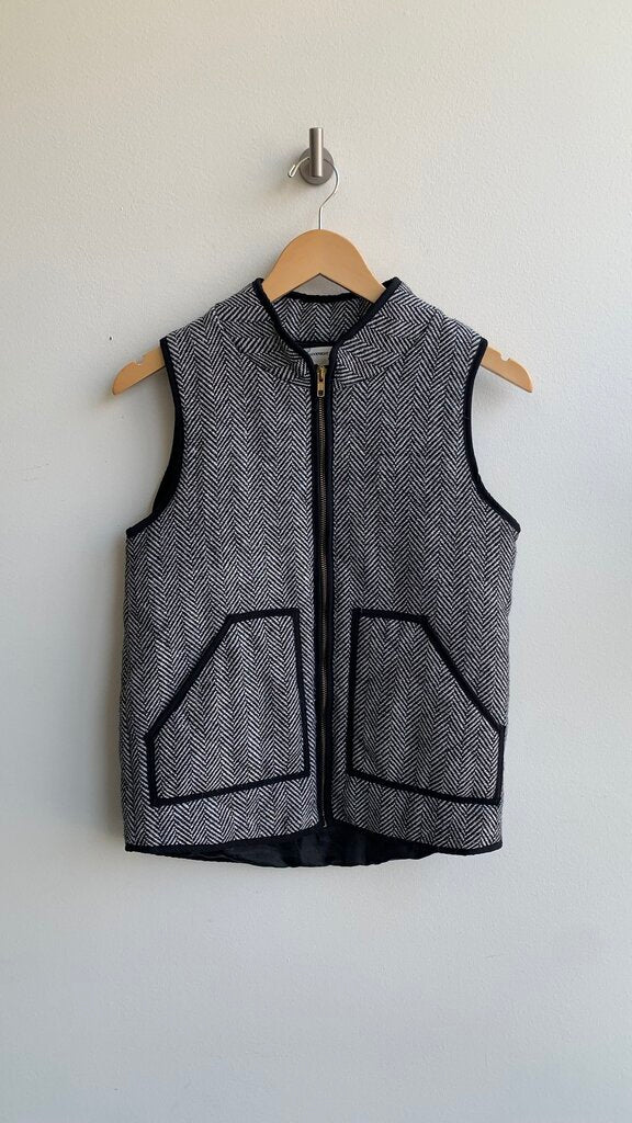 Pre-Owned Goodnight Macaroon Black/White Houndstooth Zip-Front Vest - Size Small