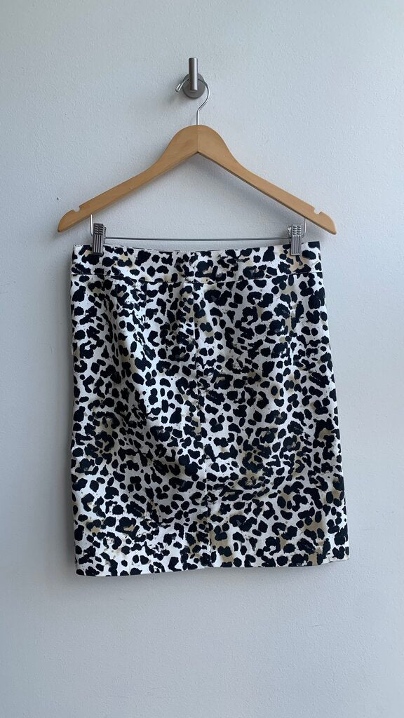 Pre-Owned Jessica Black/White Leopard Print Mini Skirt - Size 4P