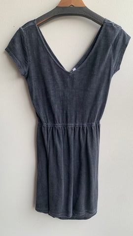 Pre-Owned RVCA Charcoal V-Neck Sleeveless Knot Back Open Dress- Size Medium