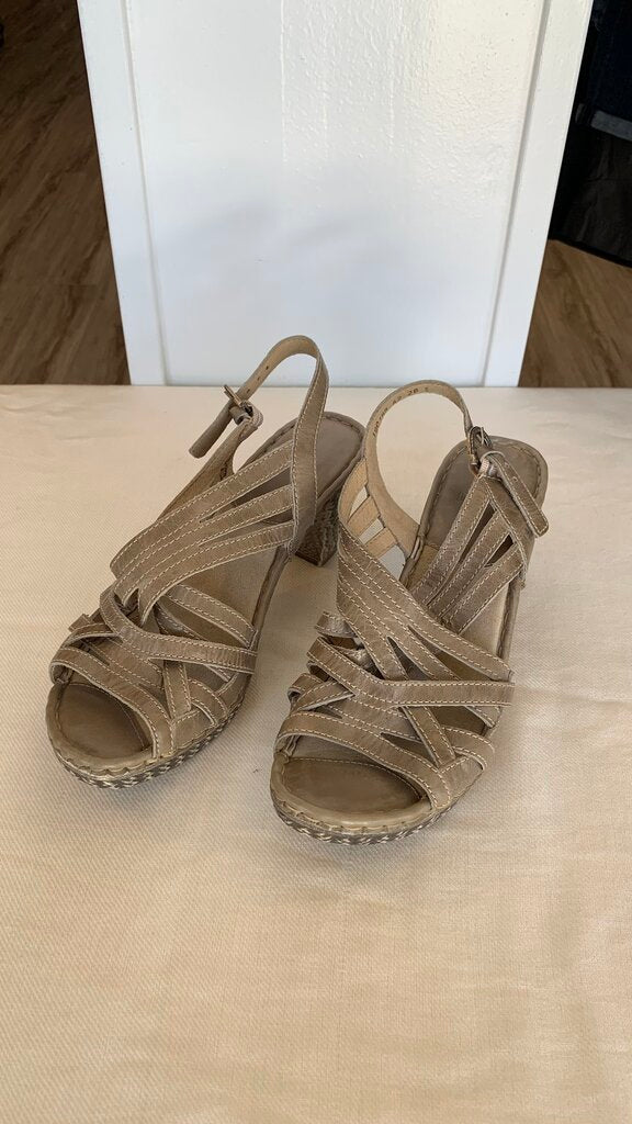 Pre-Owned Josef Seibel Greige Strappy Sling Back Heeled Sandals- Size 42