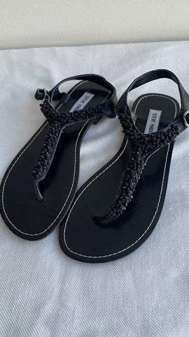 Pre-Owned Steve Madden Black Ankle Strap Thong Gem Embelished Sandals - Size 7.5