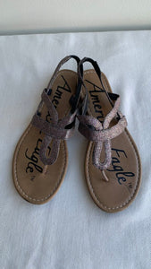 Pre-Owned American Eagle Pink Sparkly Strappy Sandal - Size 7.5
