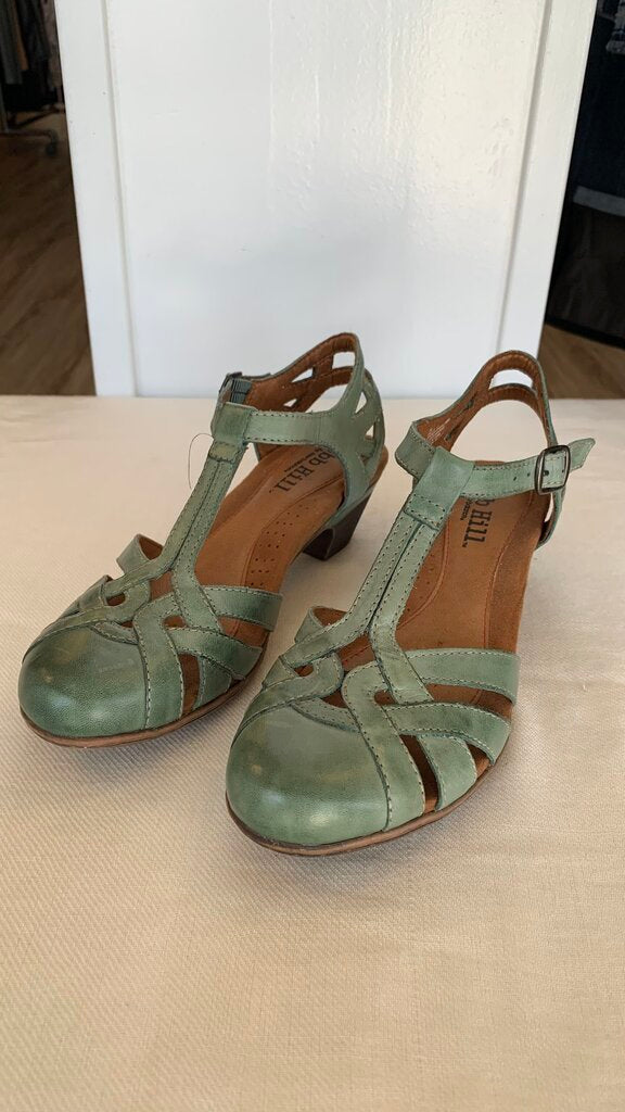 Pre-Owned Cobb Hill Green Green Leather Round Toe Strappy Heels - SIze 7