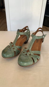 Pre-Owned Cobb Hill Green Green Leather Round Toe Strappy Heels - SIze 7