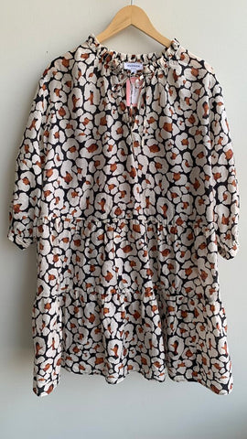 Pre-Owned Hudson North Cream/Navy/Rust Spotted Print Notched Neck Tiered Babydoll Dress- Size 2X