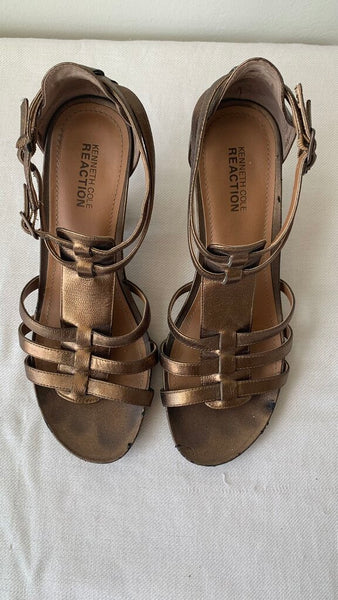 Pre-Owned Kenneth Cole Reaction Gold Double Ankle Strap Sandal Heel- Size 8