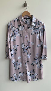 Pre-Owned Dynamite Purple Floral Half Sleeve Blouse - Size X-Small