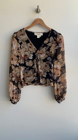 Pre-Owned Saltwater Luxe Black Cream Florals Long Sleeve Crop Button Front Blouse- Size X-Small