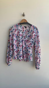 Pre-Owned Guess Purple Floral Long Sleeve Sheer Peplum Top - Size Small