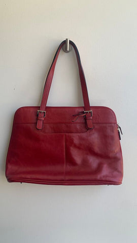 Pre-Owned Danier Red Genuine Leather Laptop Bag