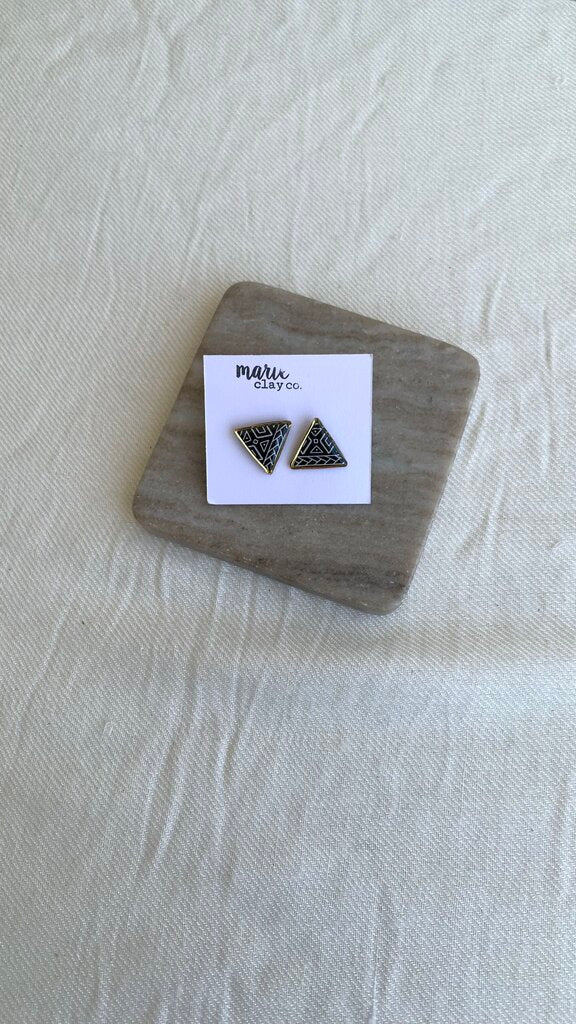 Pre-Owned Marie Clay Co. Black/White Gold Trim Triangle Earrings