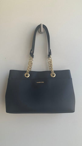 Pre-Owned Calvin Klein Black Leather Gold Chain Shoulder Tote