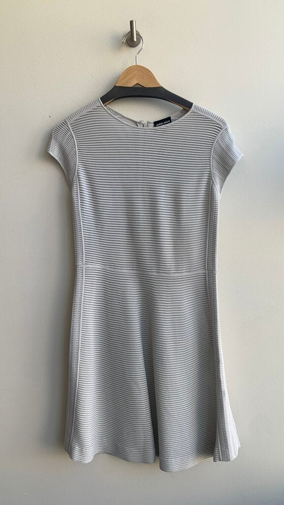 Pre-Owned Giorgio Armani Light Grey Cap Sleeve Knit Dress - Size 42