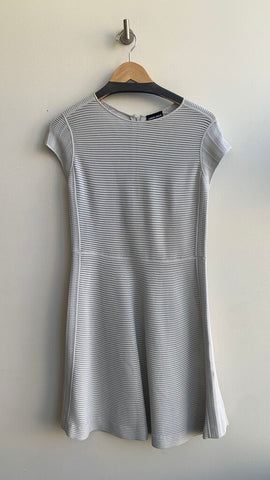 Pre-Owned Giorgio Armani Light Grey Cap Sleeve Knit Dress - Size 42