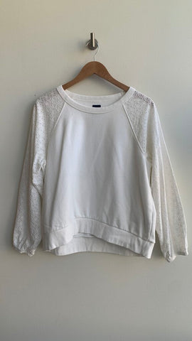 Pre-Owned Gap White Eyelet Sleeve Sweatshirt - Size Medium