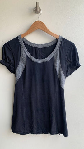 Pre-Owned Lululemon Black & Grey Heathered T-Shirt- Size 6