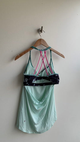 Pre-Owned Lululemon Green Criss-Cross Open Back Tank - Size 8