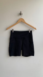 Pre-Owned Fabletics Black Powerhold Side Pockets Shorts- Size Small