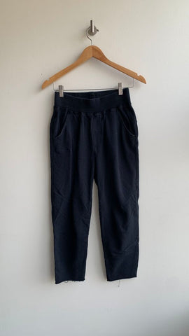 Pre-Owned Jackson Rowe Black Stretch Waist Cropped Sweats- Size Small