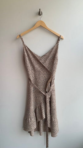 Pre-Owned Sanctuary Sand Leopard Print Sleeveless Wrap Dress- Size 6