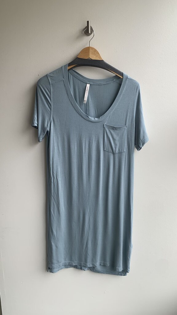 Pre-Owned Babaton Blue V-Neck One Pocket Short Sleeve T-Shirt Dress- Size Small