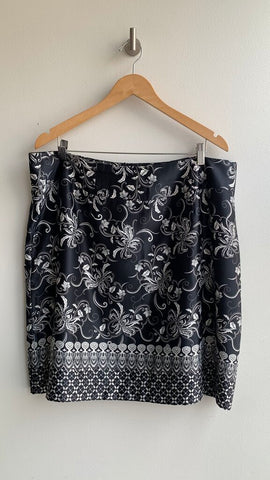 Pre-Owned Navy White Paisley Print Silky Zip Back Pencil Skirt- Size 2X (Estimated)
