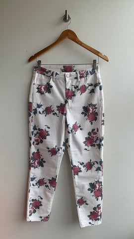 Pre-Owned Laura White with Red/Green Florals Skinny Jeans- Size 6
