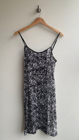 Pre-Owned Calvin Klein Black/White Abstract Print Thin Strap Dress - Size Small