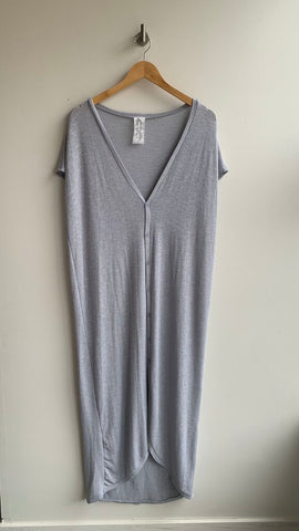Pre-Owned Sadie & Sage Blue Cap Sleeve Button Front Long Knit Dress - Size Small