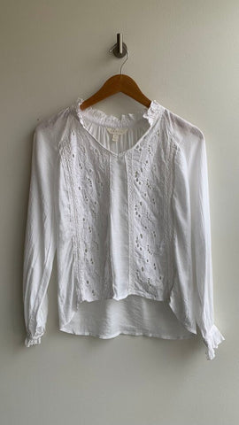 Pre-Owned Adiva White Long Sleeve Eyelet Blouse - Size Small