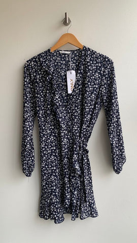 Pre-Owned Only Navy/White Floral Print Long Sleeve Wrap Dress - Size 4 (NWT)