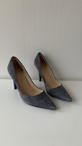 Pre-Owned Lauren Ralph Lauren Grey Pointy Toe Suede Heels - Size 8.5