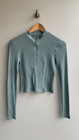 Pre-Owned ME to WE Seafoam Green Waffle Cropped 1/4 Zip Mock Neck Sweater- SizeSmall