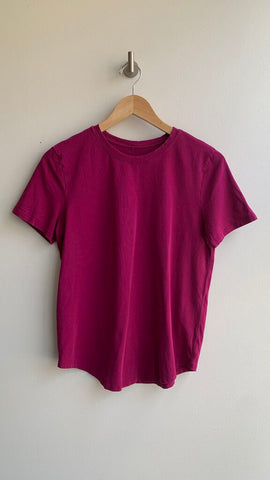 Pre-Owned Lululemon Magenta Short Sleeve Basic T-Shirt- Size Medium (Estimated)