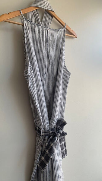 Pre-Owned Melissa Nepton White/Blue Sleeveless Wrap Tie Romper- Size X-Large