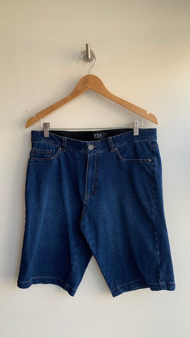 Pre-Owned FDJ Medium Wash Stretch Waist Bermuda Shorts- Size 14
