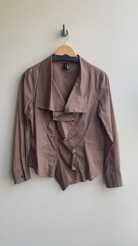 Pre-Owned Ravel Brown Button Up Oversized Lapels Ruffle Front Long Sleeve Top- Size Small