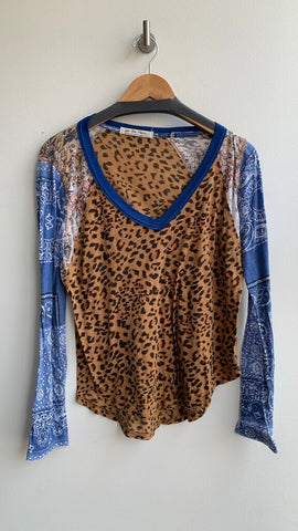Pre-Owned We the Free Leopard Print Patch Blue Bandana Patch Burnout Long Sleeve Tee - Size Medium