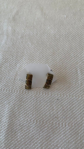 Pre-Owned Gold Glitter Hang Rectangle Stud Earrings