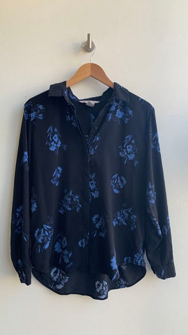Pre-Owned H&M Black with Blue Floral Print Long Sleeve Button Up Shirt- Size 10