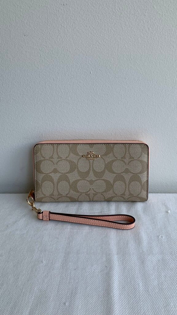 Pre-Owned Coach Light Khaki/Faded Blush Signature Long Zip Around Wallet (NWT)