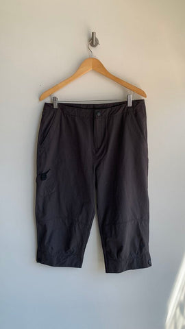 Pre-Owned Wollrich Charcoal Nylon Outdoor Capri Pant- Size 12