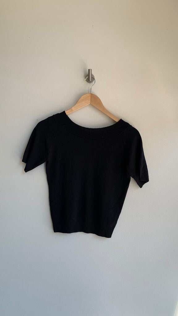Pre-Owned Black Knit Cropped Short Sleeve Top- Size Medium (Estimated)